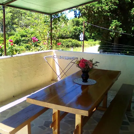 Rose Apartment