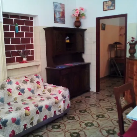 Rose Apartment